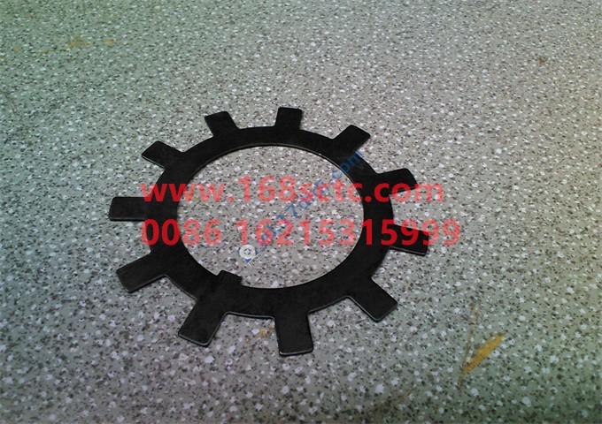 AZ9107334673-SINOTRUK HOWO-rear wheel cleats-ZhongQiHW1279Qiao