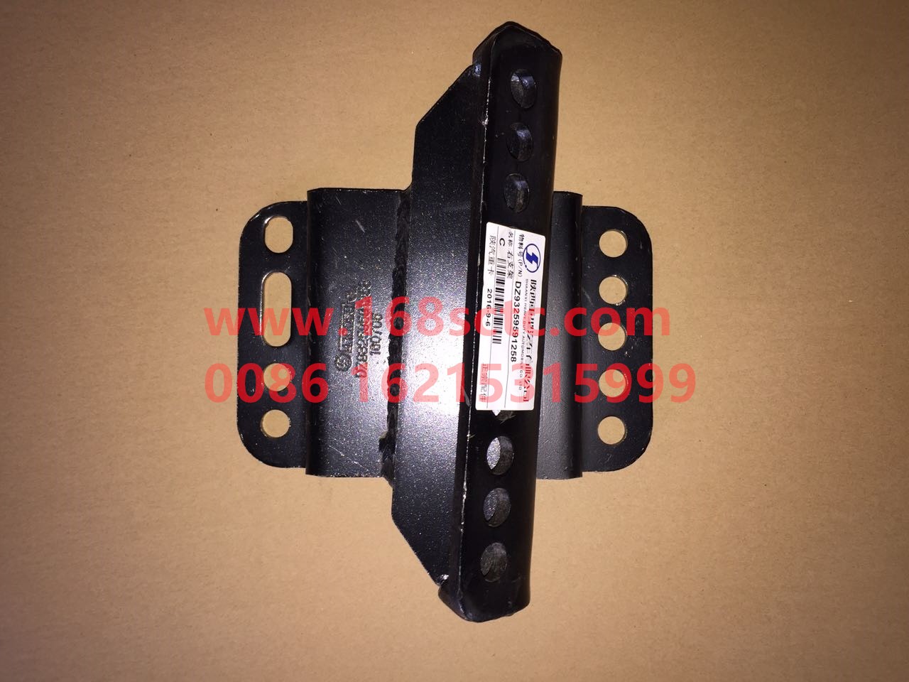 DZ93259591258-SHACMAN-right bracket-DeLongF2000 2015Kuan