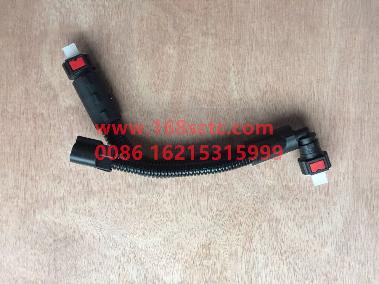 DZ95259740267-SHACMAN-Urea inlet pipe-DeLongF3000 2015Kuan