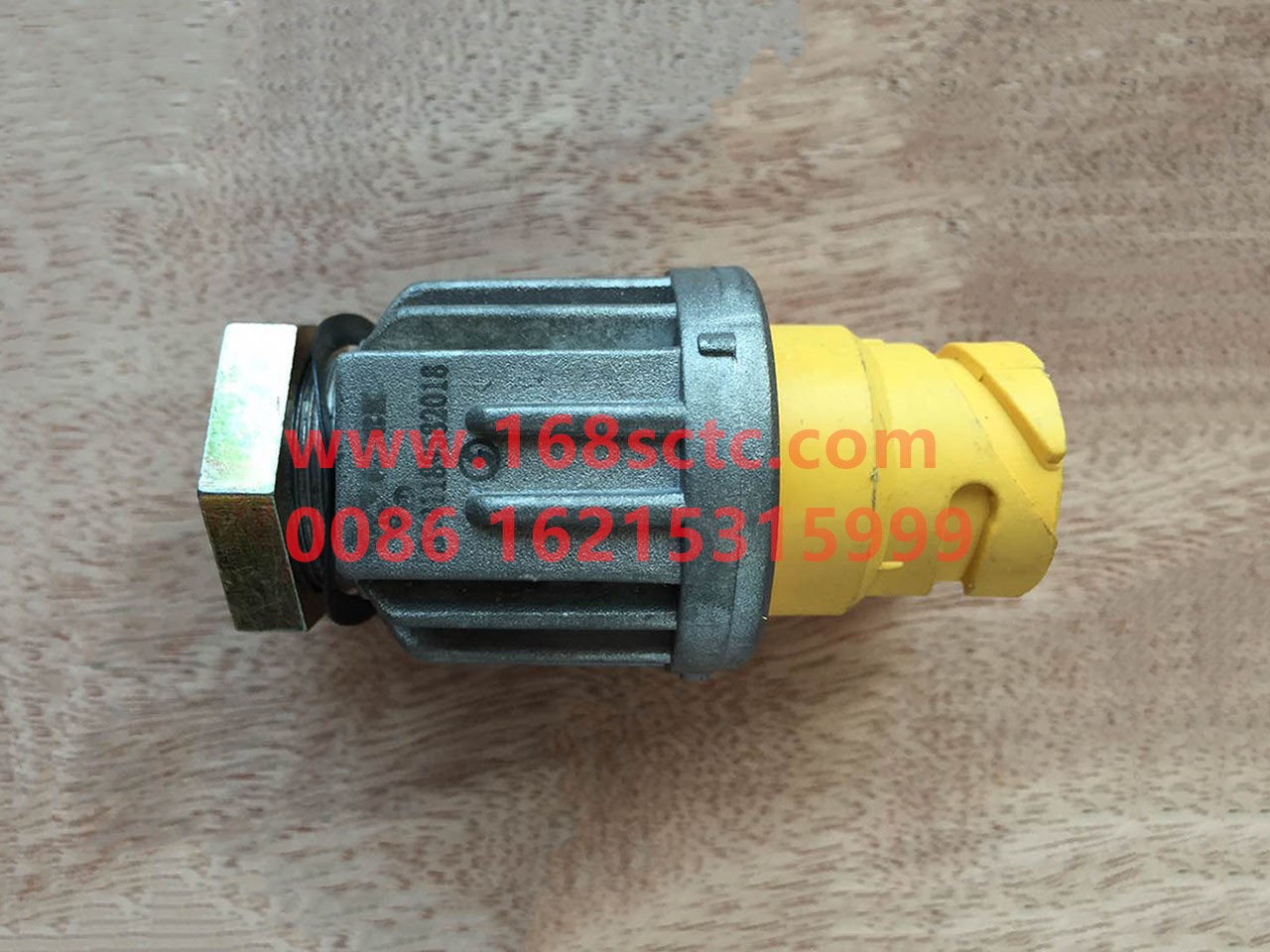 DZ91189582018-SHACMAN-brake switch-AoLong2014Kuan