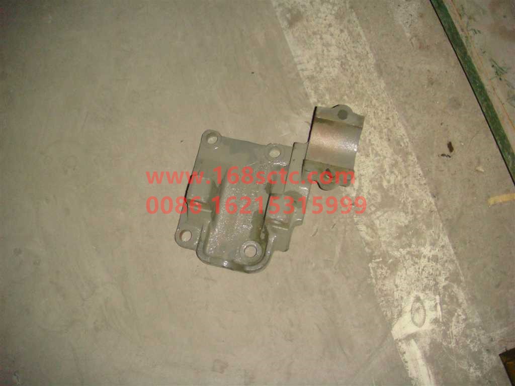 WG9925521294-SINOTRUK HOWO- Thrust rod rear bracket lower left-HaoWoA7Kuan