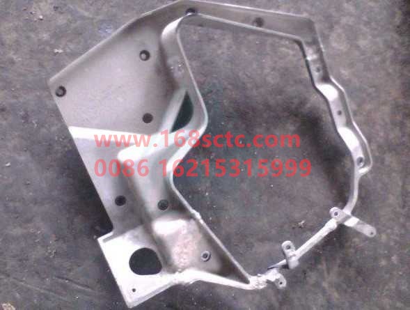 AZ9925720002-SINOTRUK HOWO-Headlight right bracket-HaoWoT7HKuan