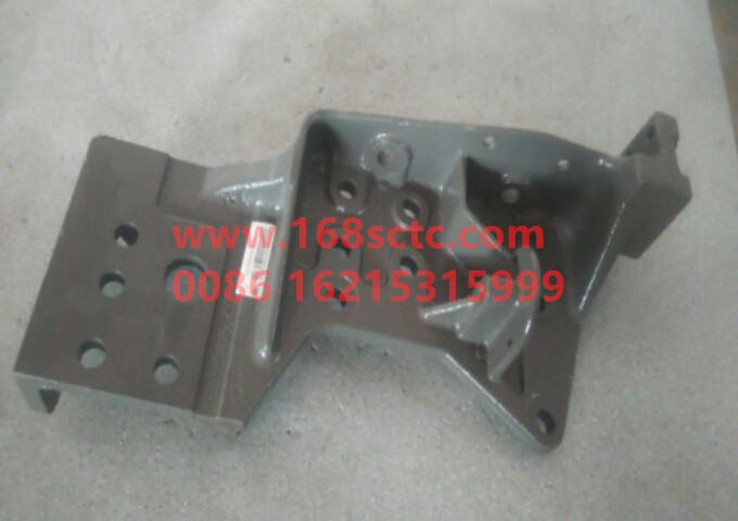 AZ1664430051-SINOTRUK HOWO-front suspension lower bracketLeftHOWOA7payment-HaoWoT7HKuan