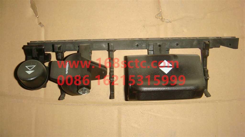 AZ1662510003+007-SINOTRUK HOWO-handle assembly left-HaoWoT7HKuan