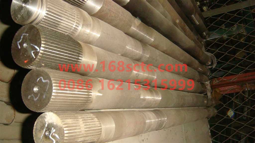 AZ9970340024-SINOTRUK HOWO-Half axisright L=1470mm 45tooth AC26bridge 42CrMo-ZhongQiZhongQiaoAC26