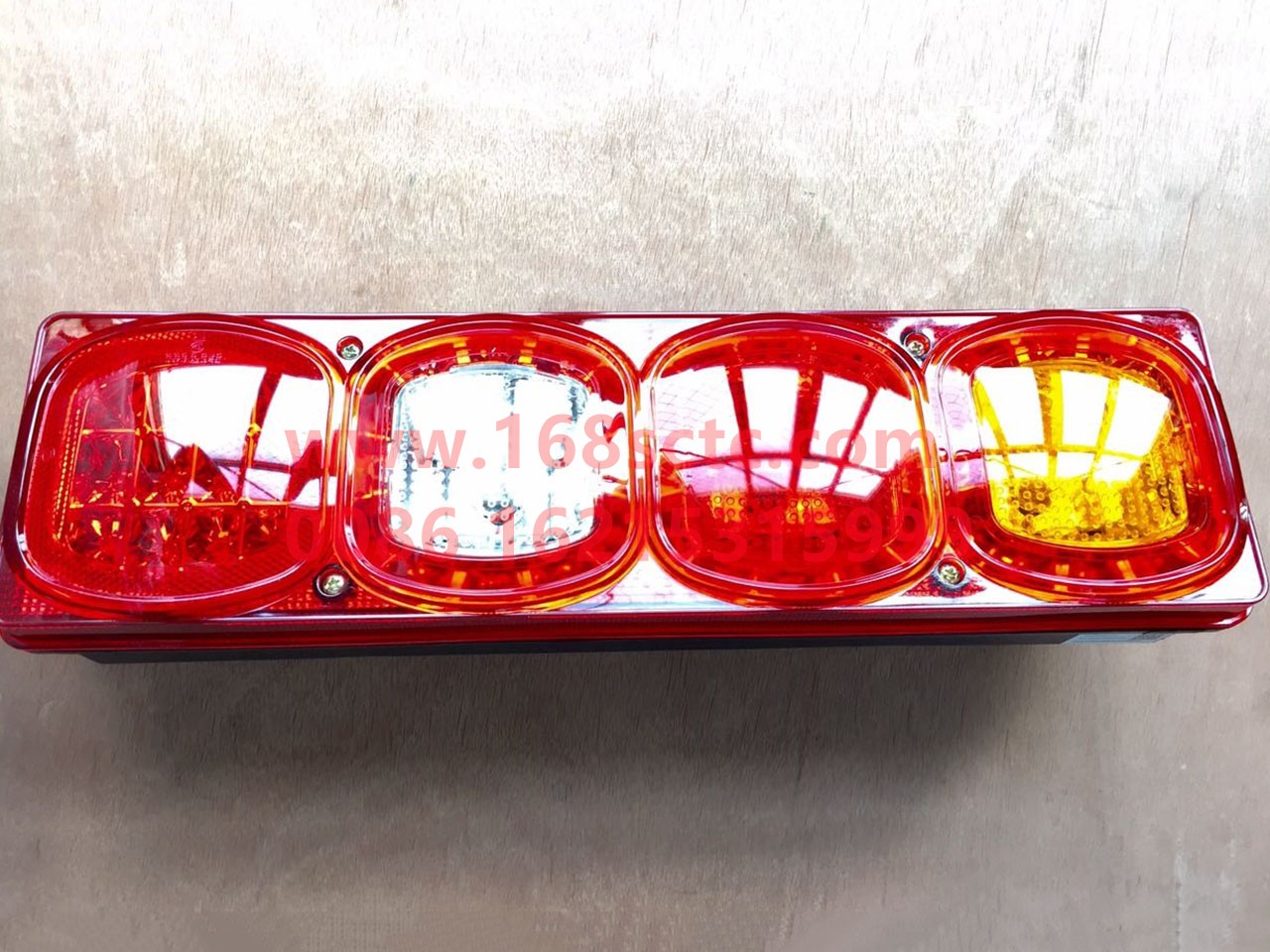 DZ95189811212-SHACMAN-rear lightright led-DeLongF3000 2015Kuan