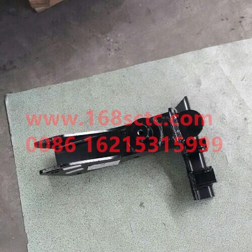 WG1684437037-SINOTRUK HOWO-The upper left bracket is symmetrical to the right part-HaoHan2013Kuan