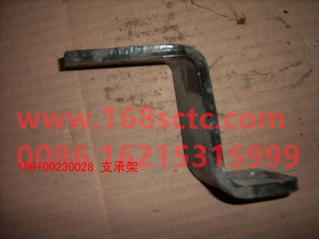 Clutch fork shaft welding assembly