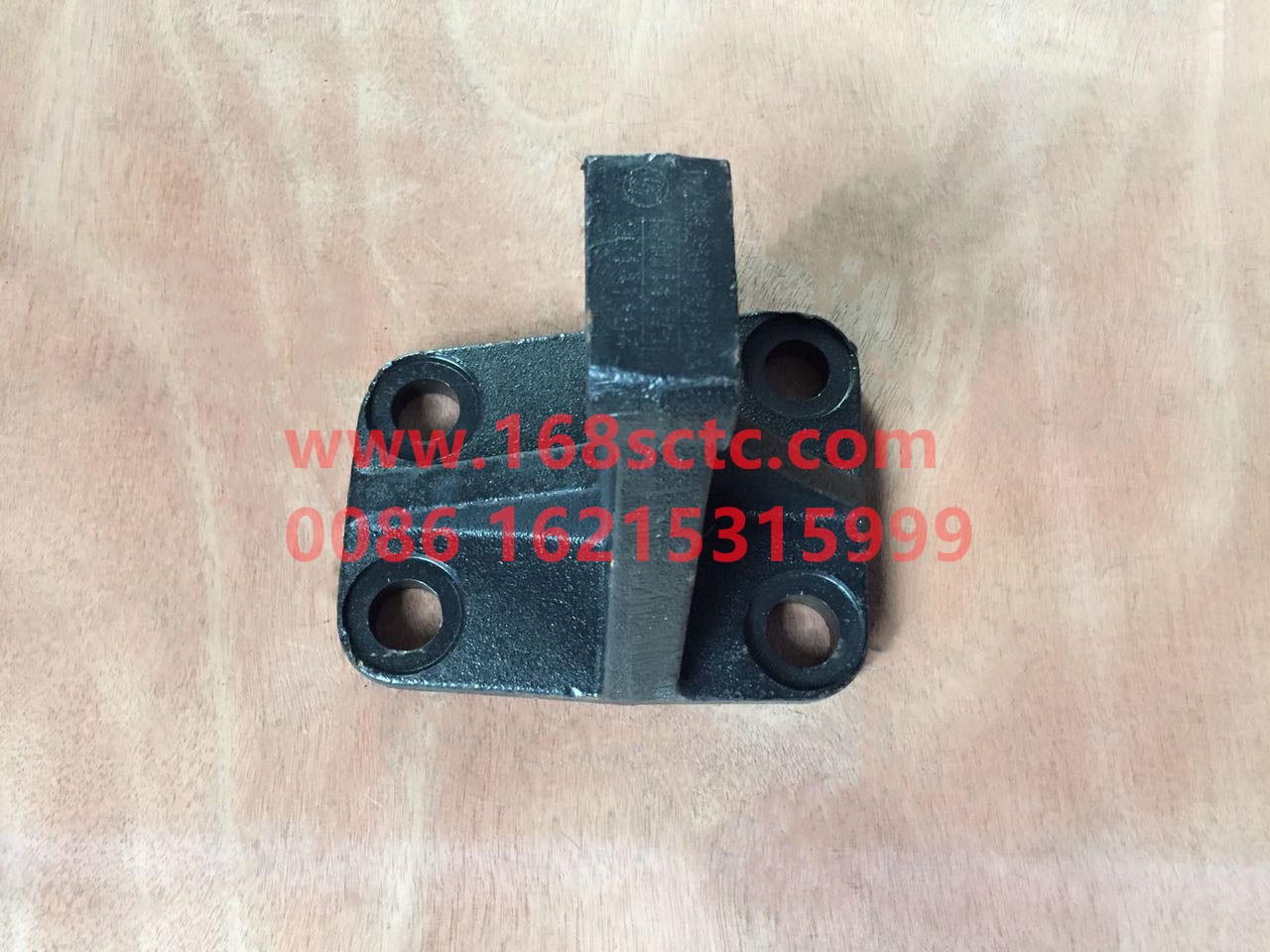 DZ93259590043-SHACMAN-engine bracketLeft-DeLongF2000 2015Kuan