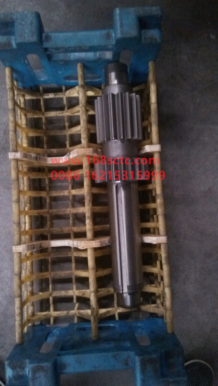 AZ2210030051-SINOTRUK HOWO-secondary shaftright-ZhongQiBianSuXiangHW19712