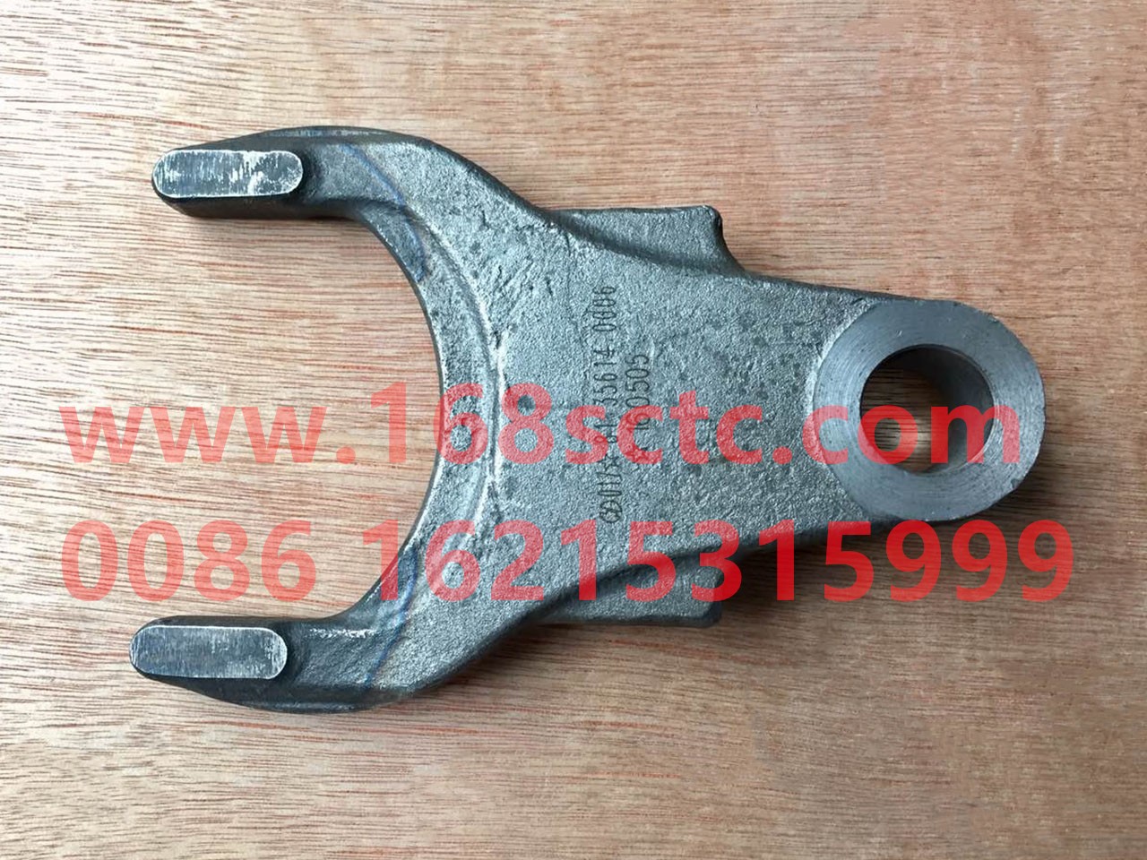 81.35614.0006-OTHERS-Differential lock fork-HanDeMANQiao