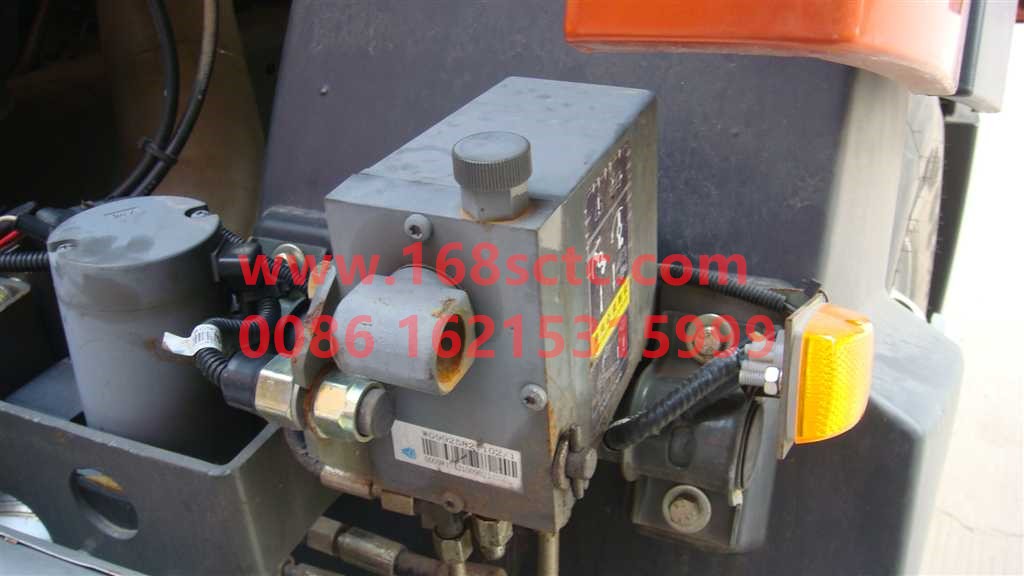 WG9925821102