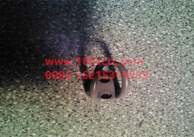 Front suspension fixing bracket