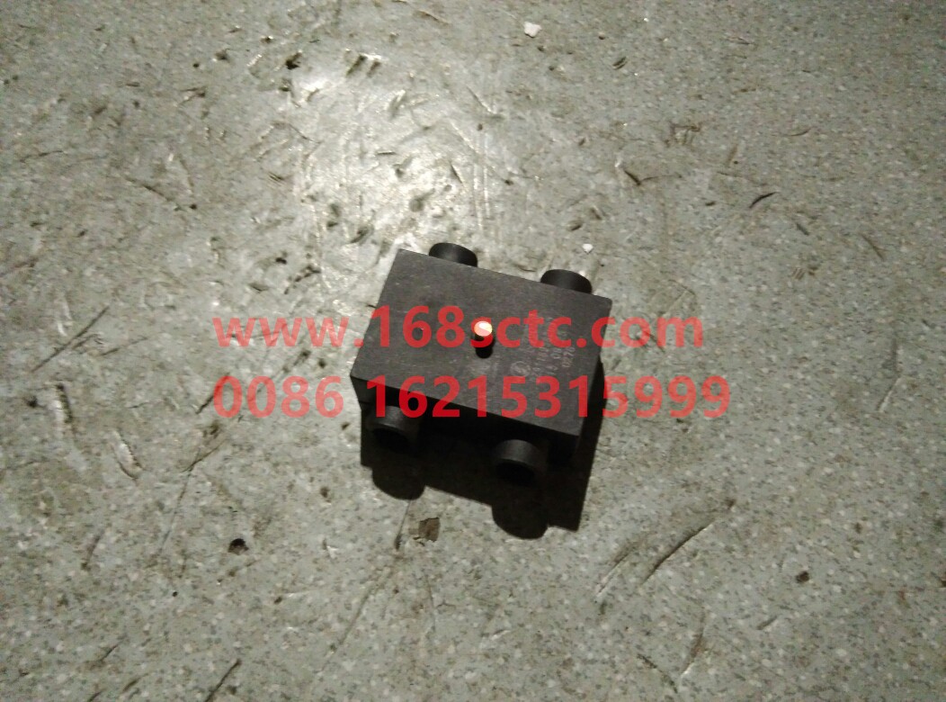 DZ91189582037-SHACMAN-Fuse box assembly-DeLongF2000 2011Kuan