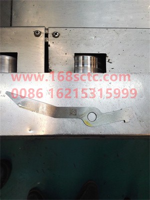 AZ2229100173-SINOTRUK HOWO-Spindle box interlock plate-ZhongQiBianSuXiangHW19712
