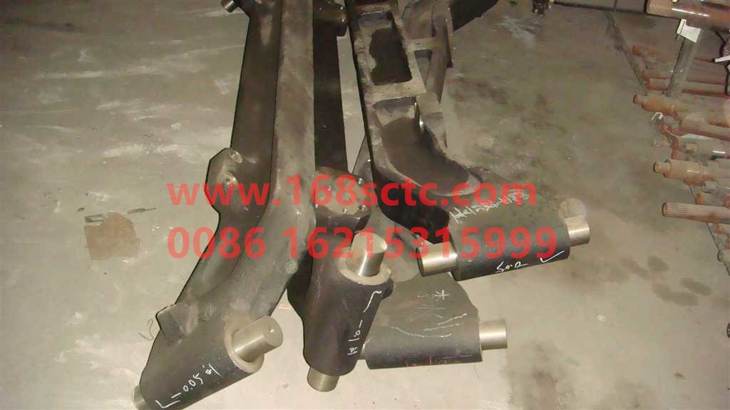AZ9970410001-SINOTRUK HOWO-Front axle (cast steel front beam assembly)-ZhongQiQianQiaoHF12