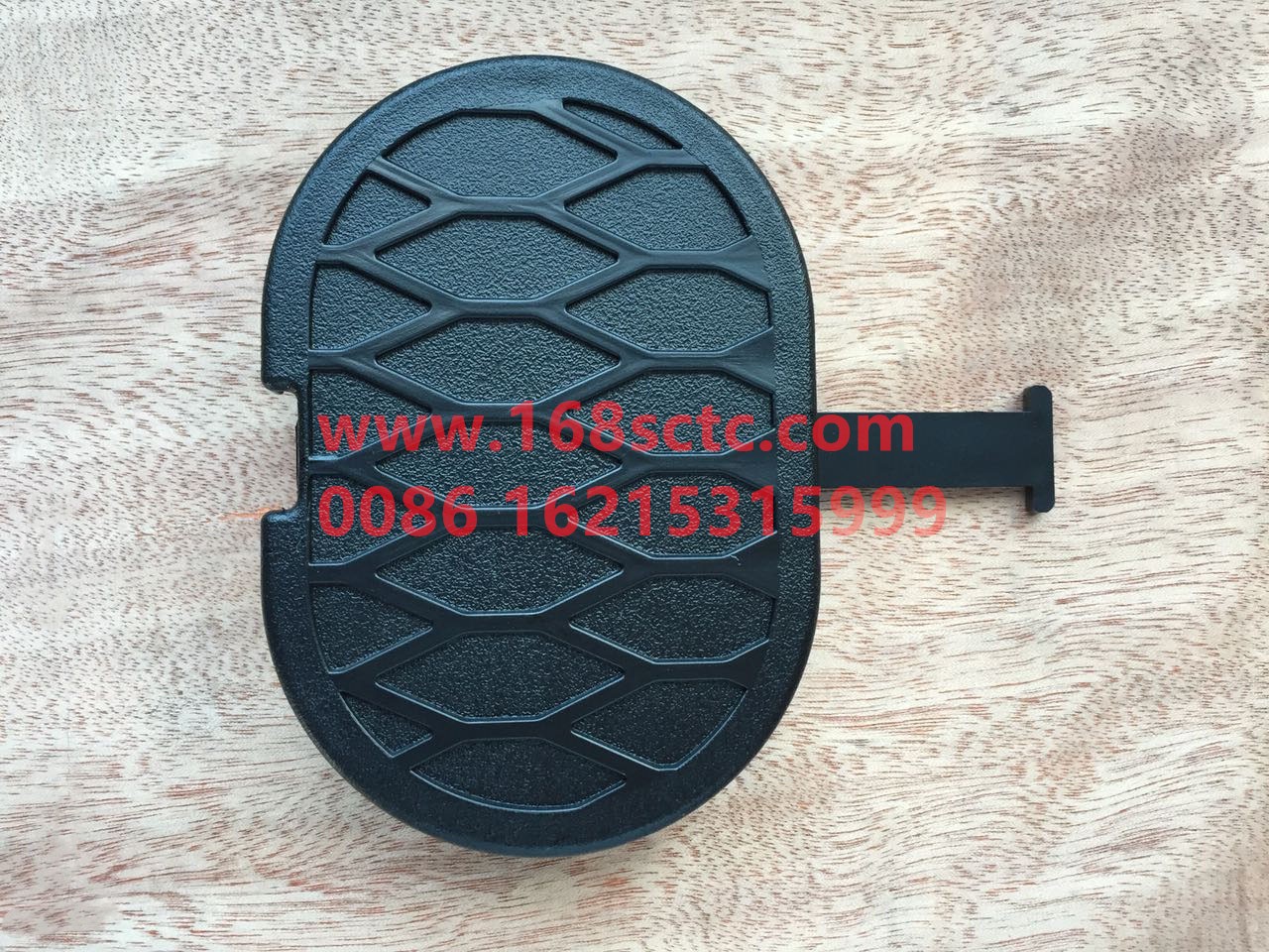 DZ97189621044-SHACMAN-Bumper tow hook cover left-DeLongX3000 2013Kuan