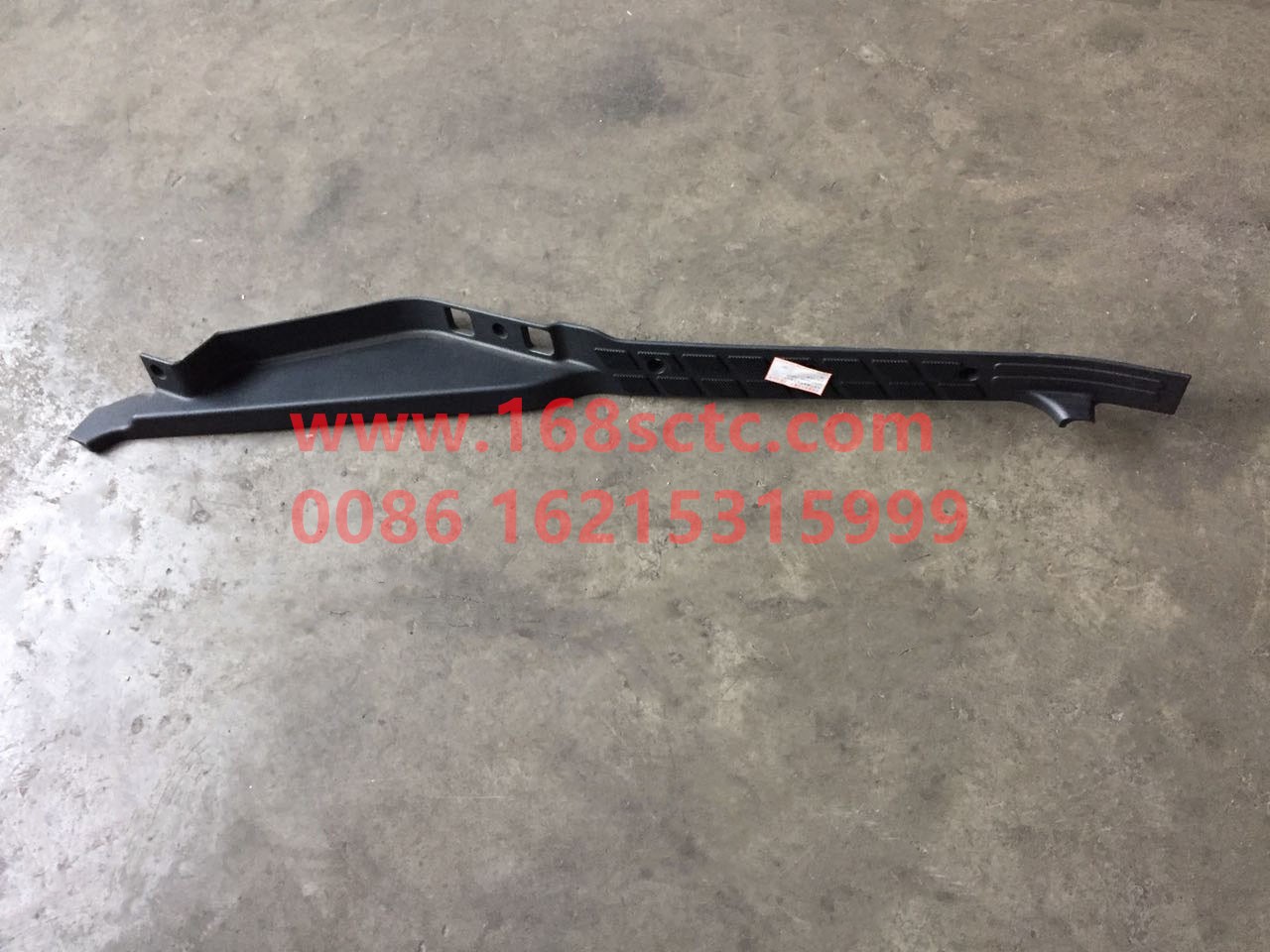 DZ14251620090-SHACMAN-door sill right-DeLongX3000 2013Kuan