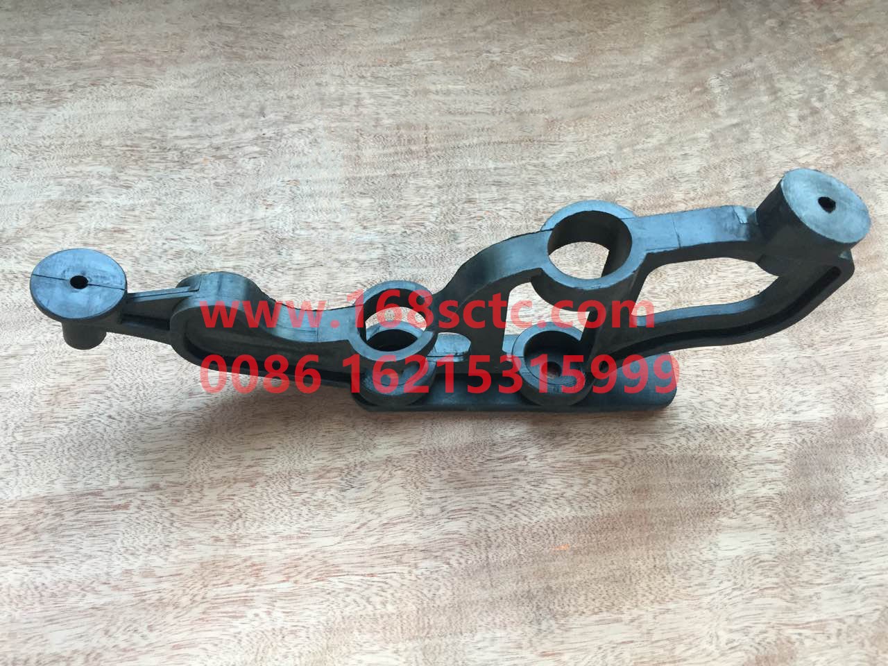 DZ15221880121-SHACMAN-Sunshield Mounting Bracket-DeLongXinM3000 2013Kuan