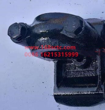 81.43722.0054-SHACMAN-Front stabilizer bar splintright-DeLongF3000 2010Kuan