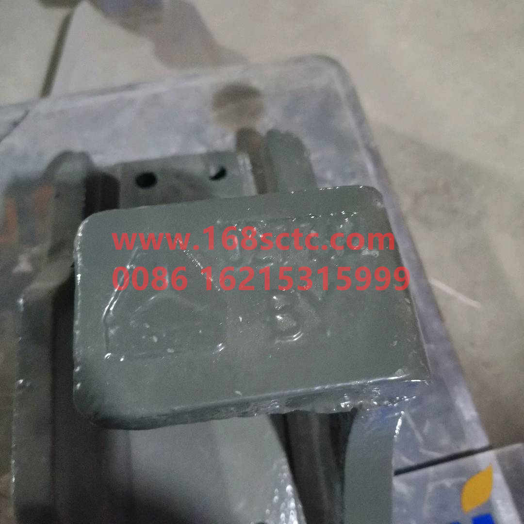 WG9725520277-SINOTRUK HOWO-leaf spring seatrear left/right frontspray paint-HaoWo2013Kuan