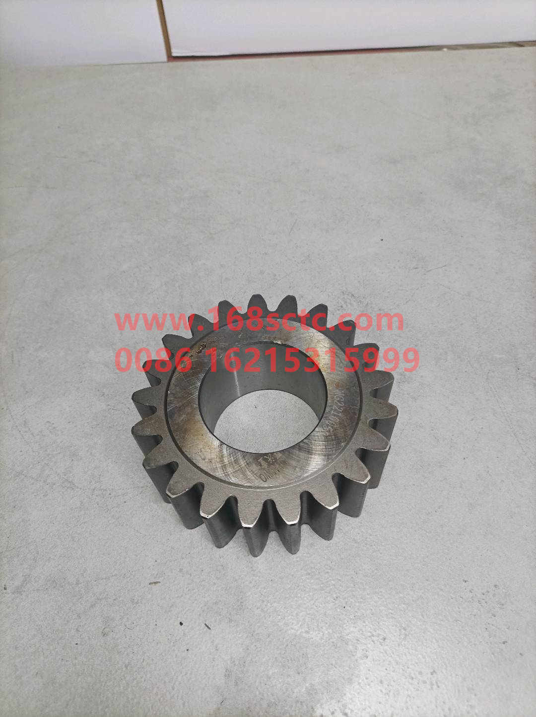 WG2210050001-SINOTRUK HOWO-Idler-ZhongQiBianSuXiangHW15710A