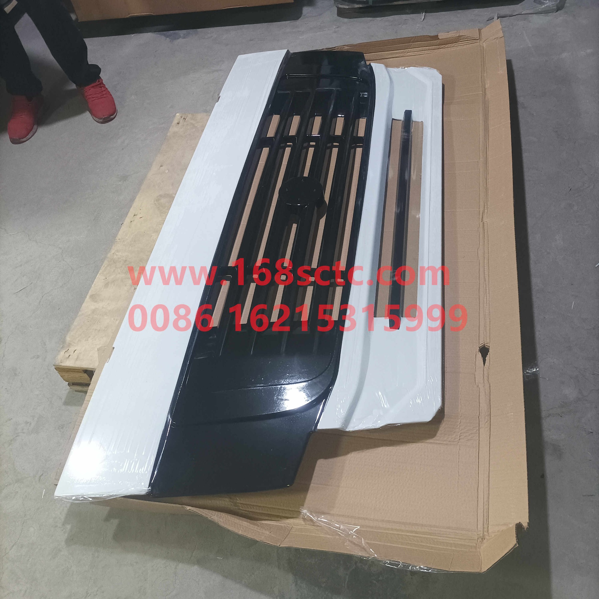 WG1642110013-SINOTRUK HOWO-radiator maskPrimer-HaoWo2013Kuan