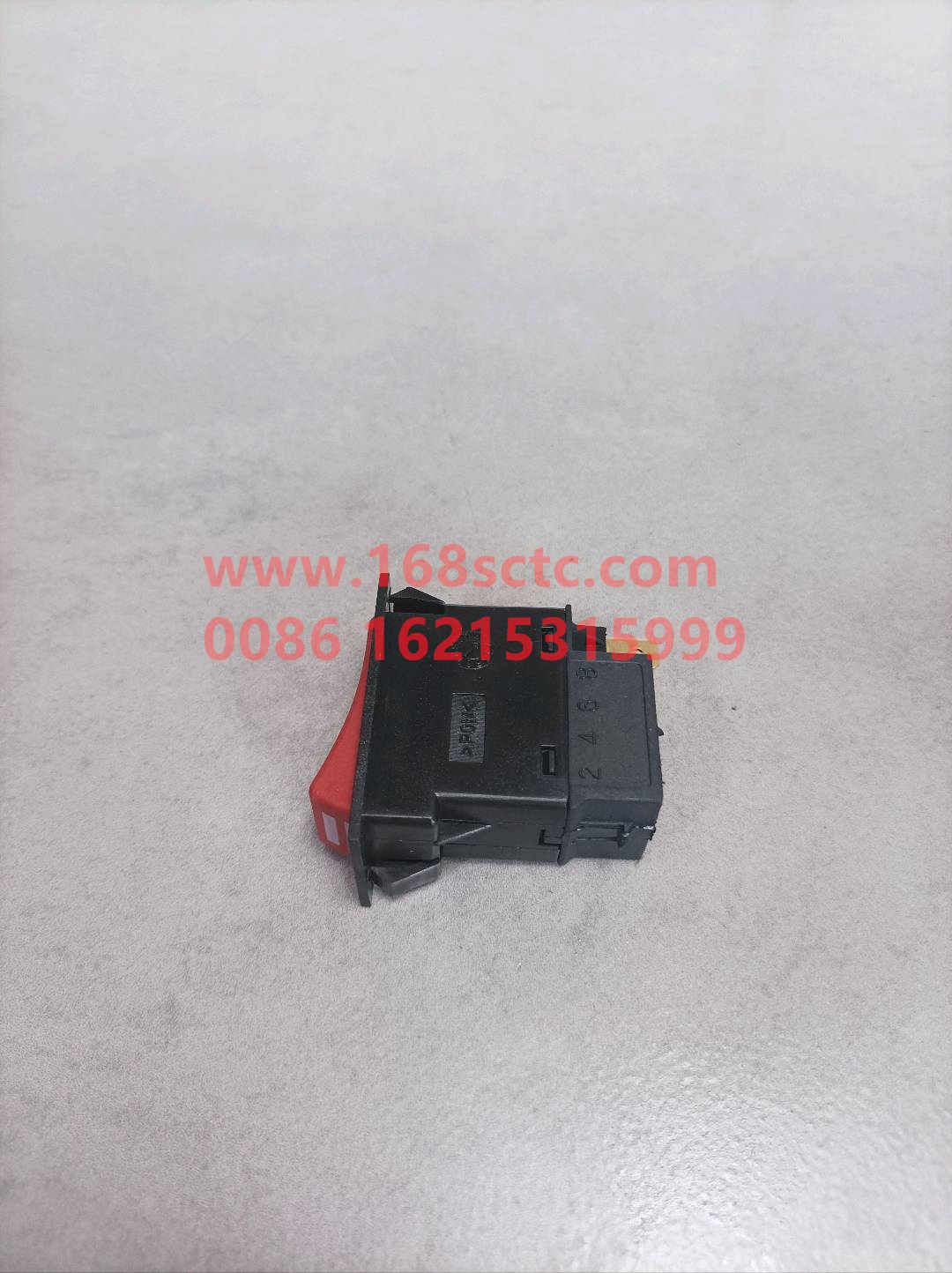 WG9719584004-SINOTRUK HOWO-hazard warning light switch-HaoWo2013Kuan