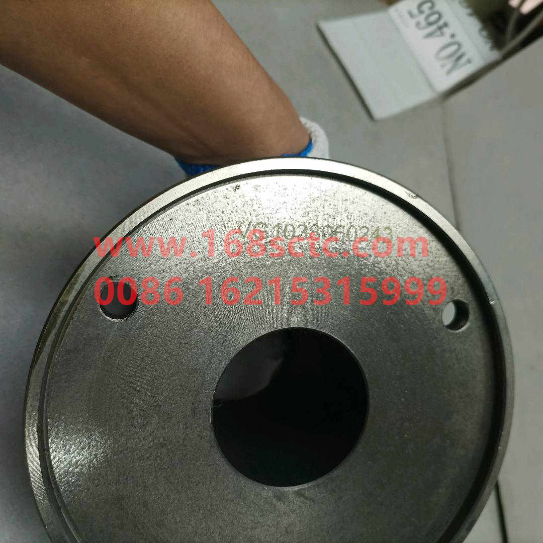 VG1038060243-SINOTRUK HOWO-Intermediate flange-ZhongQiFaDongJiWD615.96NE