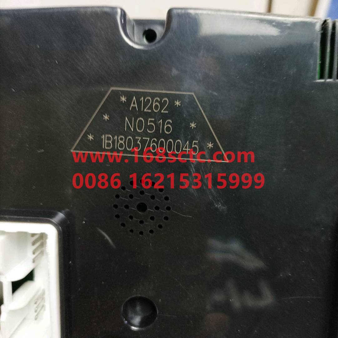 1b18037600045