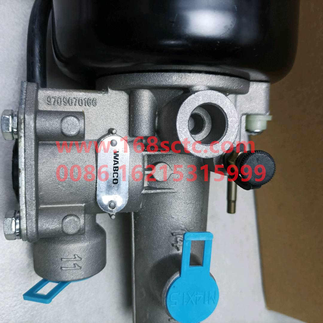 WG9725230041-SINOTRUK HOWO-clutch booster cylinder Φ102The Newblue packaging-HaoWoT7HKuan