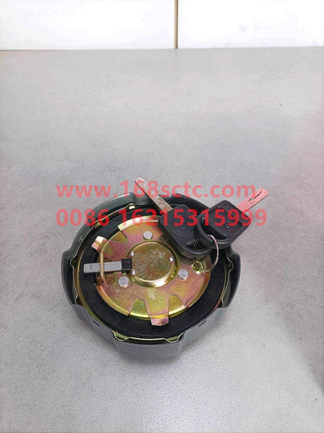 WG9925550003-SINOTRUK HOWO-Fuel tank capiron-HaoWoA7Kuan