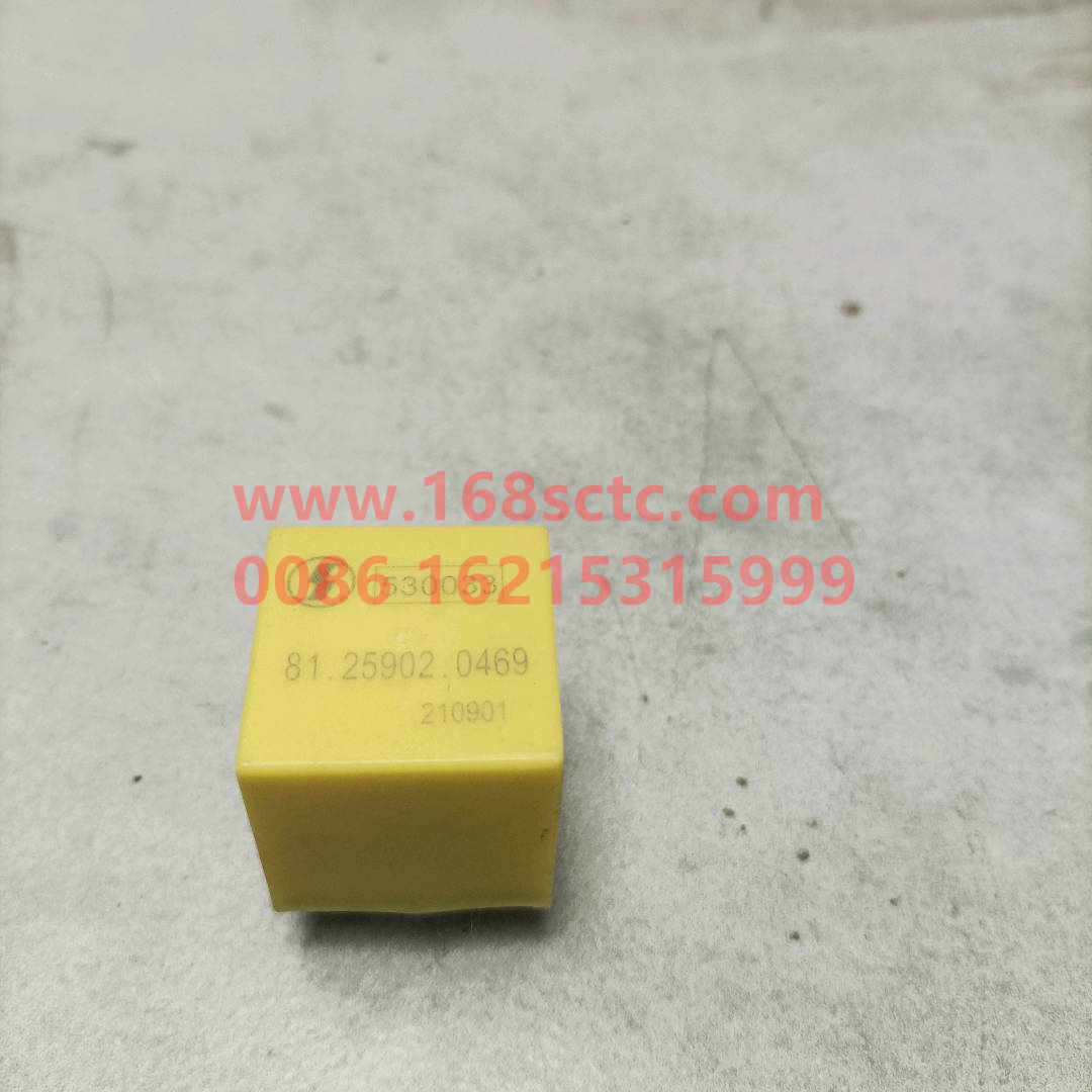 81.25902.0469-SHACMAN-rear fog light relay-DeLongF3000 2014Kuan