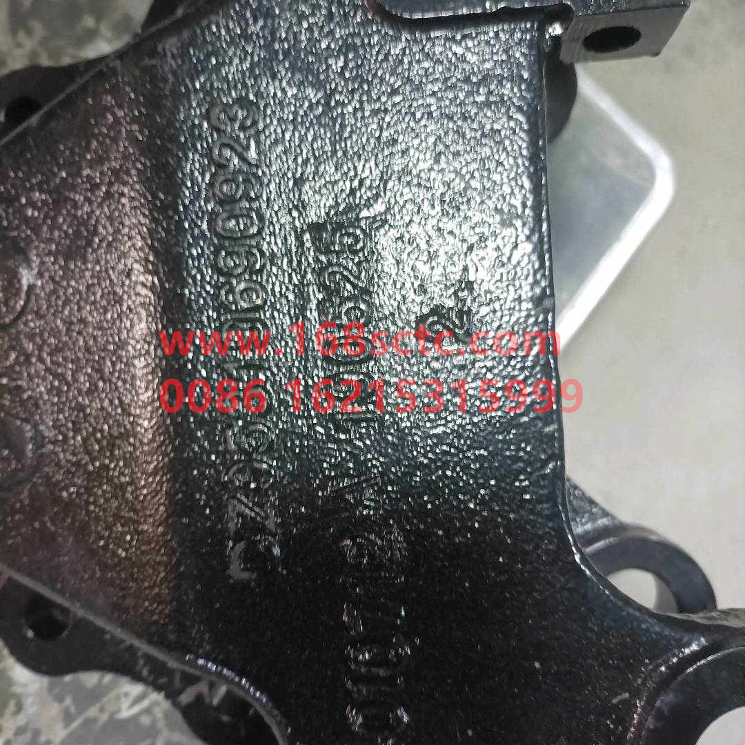 DZ95319690923-SHACMAN-Front spring intermediate bracket (right part)-DeLongF3000 2015Kuan