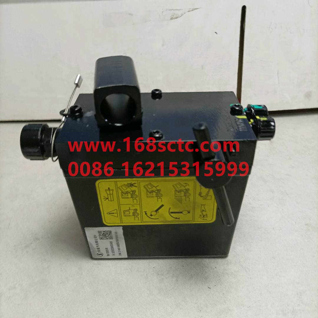 DZ93259820400-SHACMAN-Hydraulic hand pump-DeLongF2000 2015Kuan