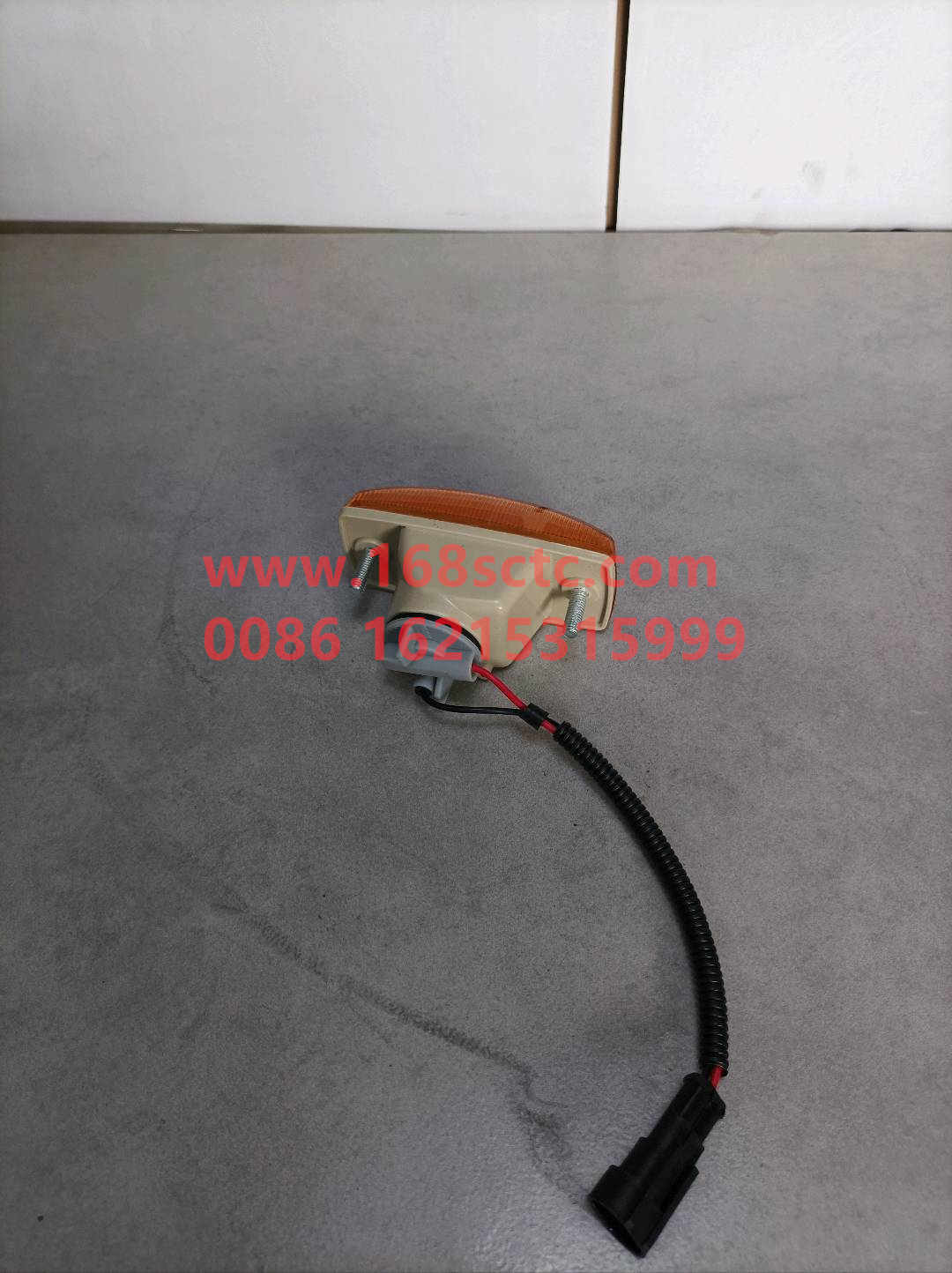 WG9925720012-SINOTRUK HOWO-side turn signalLeftHOWOA7-HaoWo2013Kuan