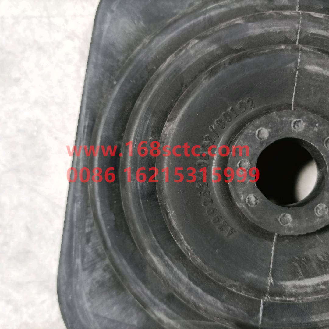 AZ9925240002-SINOTRUK HOWO-Shift Dust Cover-HaoWoT7HKuan