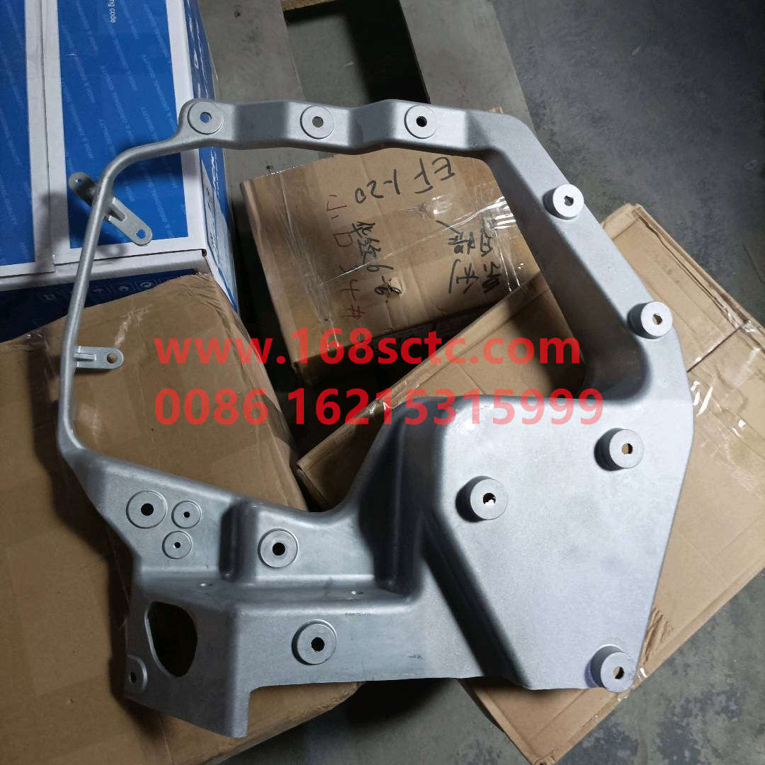 AZ9925720002-SINOTRUK HOWO-Headlight right bracket-HaoWoT7HKuan