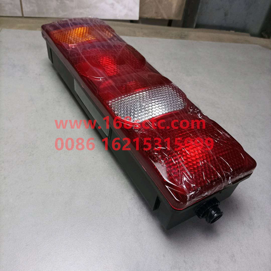 WG9925810001-SINOTRUK HOWO-rear lightLeftHOWOA7-HaoWoT7HKuan