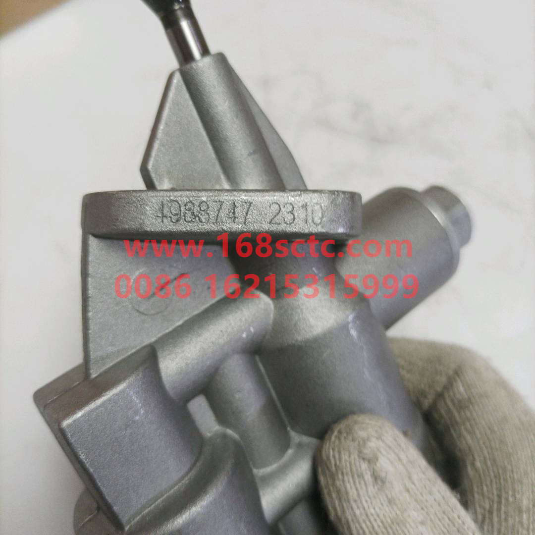 C4988747
