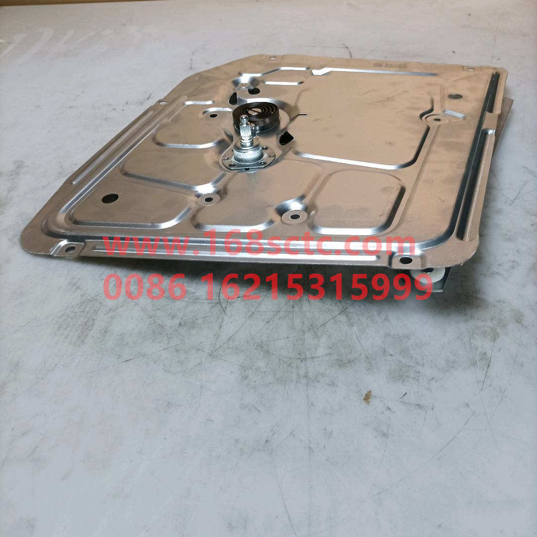 WG1642330004*